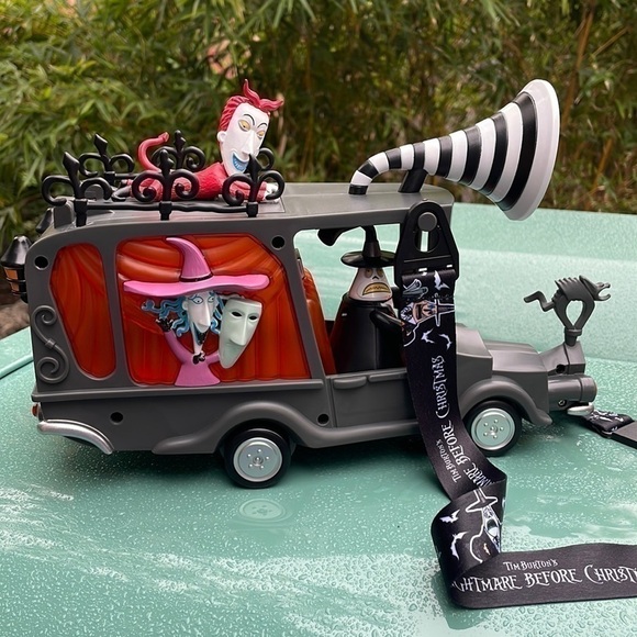 Nightmare before Christmas Mayor lock shock barrel Disneyland - Picture 1 of 5